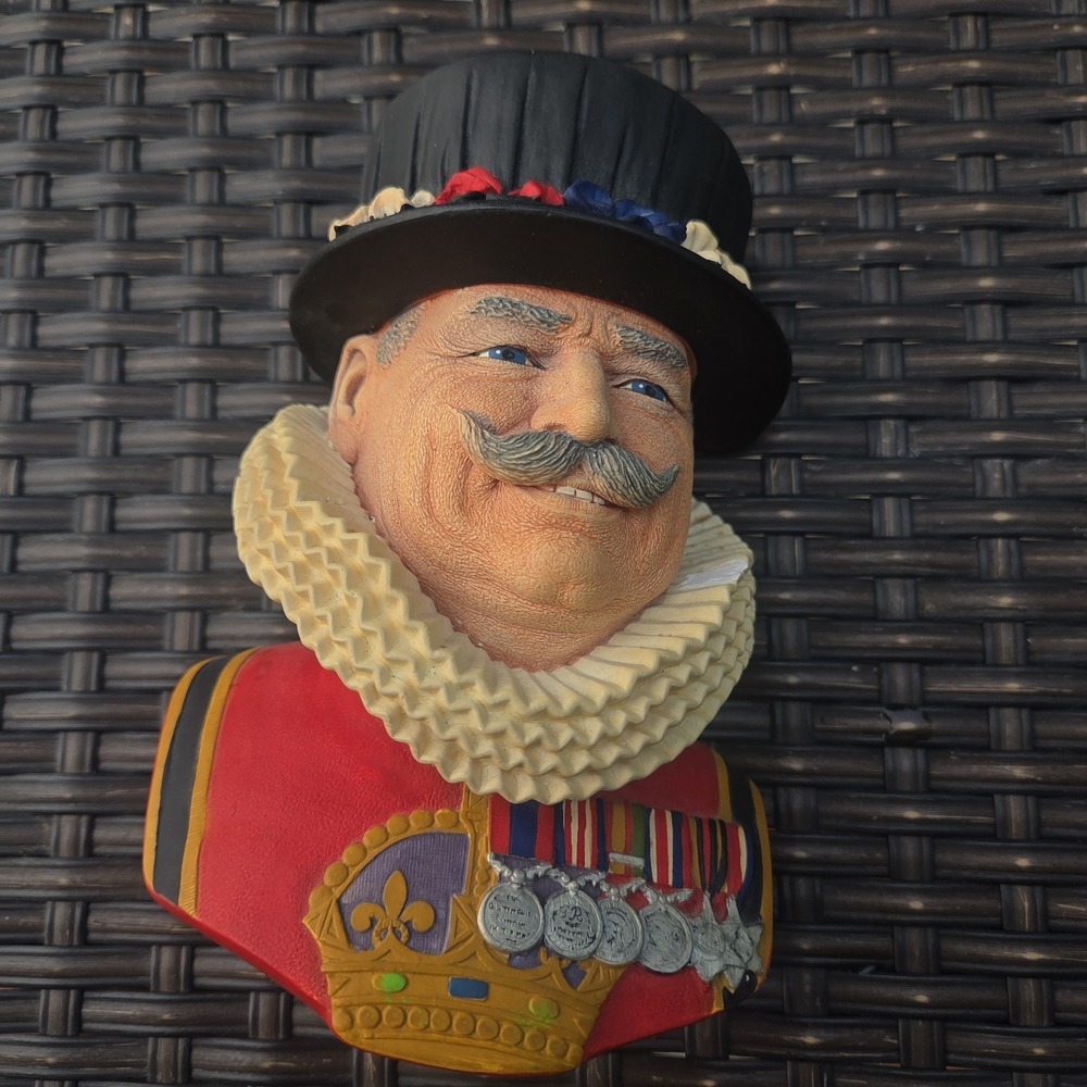 Bosson Chalkware Head Beefeater Yeaman of the Guard 1966 Handpainted Wall Art